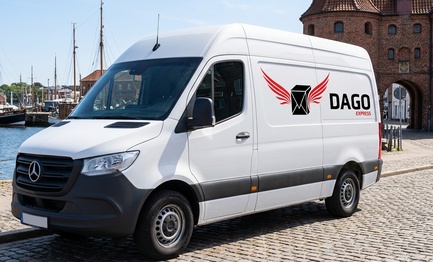 DAGO Express Kurierdienst Sprinter vor Nordertor am Flensburger Hafen in Flensburg