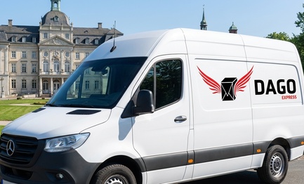 DAGO Express Kurierdienst Sprinter vor Schloss Oldenburg in Oldenburg