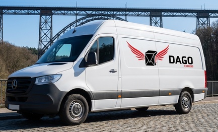 DAGO Express Kurierdienst Sprinter vor Muengstener Bruecke in Remscheid