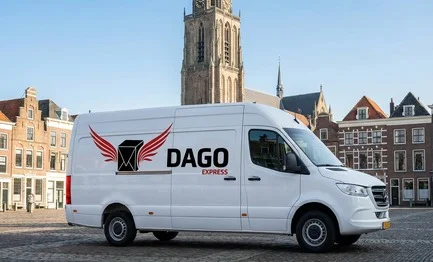 DAGO Express koeriersdienst sprinter bestelwagen in Delft