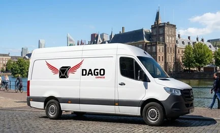 DAGO Express koeriersdienst sprinter bestelwagen in Den Haag