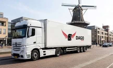 DAGO Express transportbedrijf vrachtwagen in Haarlemmermeer