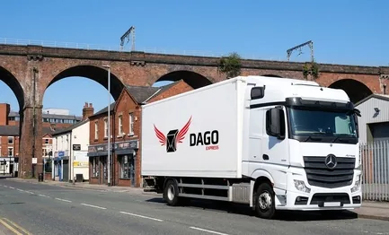 Courier service Stockport – DAGO Express lorry at Stockport Viaduct